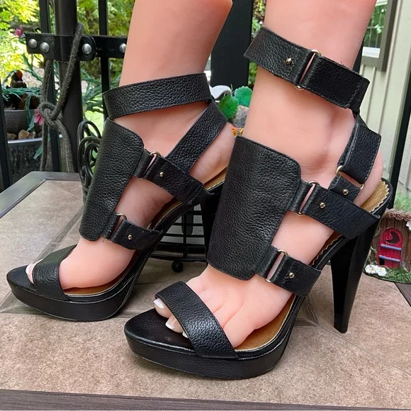 Elegant Black Women's Sandals by Report Signature size 7.5 - Picture 2 of 13